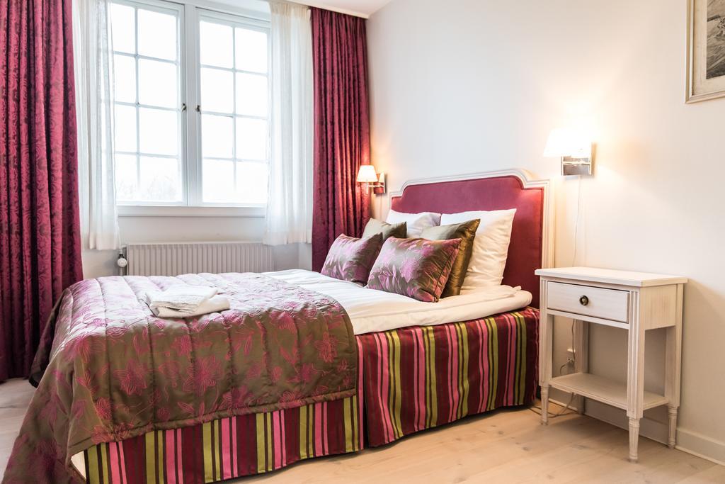 Skjoldenaesholm Slot Hotel Jystrup Room photo